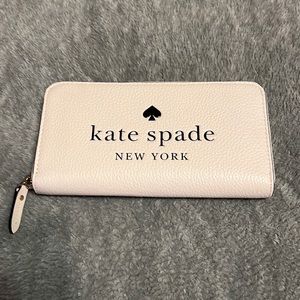 Kate Spade Ella Pebble Leather, Large Wallet, Parchment. NEW!